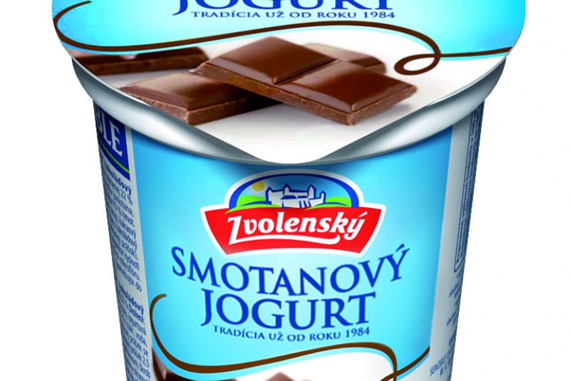 Akcie / Zvolenský smotanový jogurt 145g, viac druhov - foto